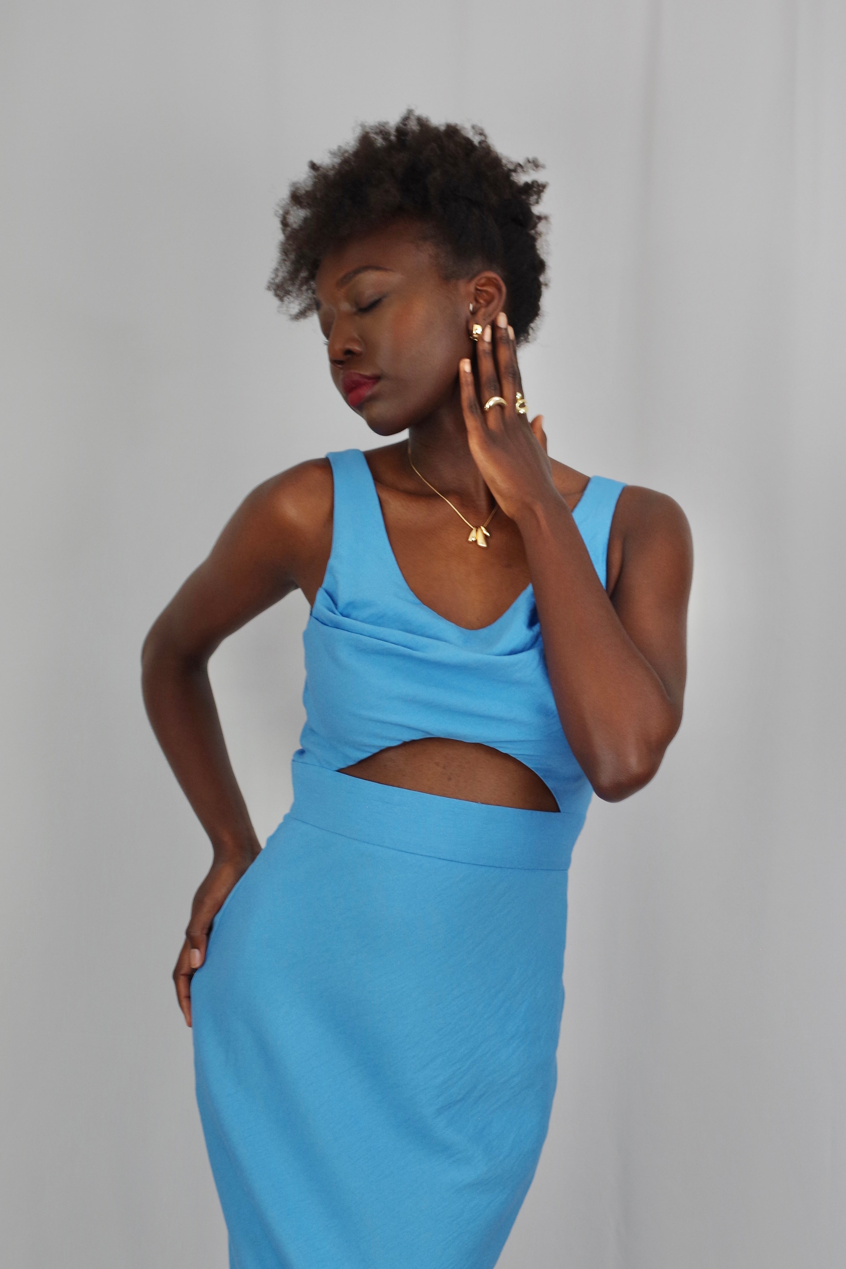 Robe Midi avec Découpe Bleue Lisboa