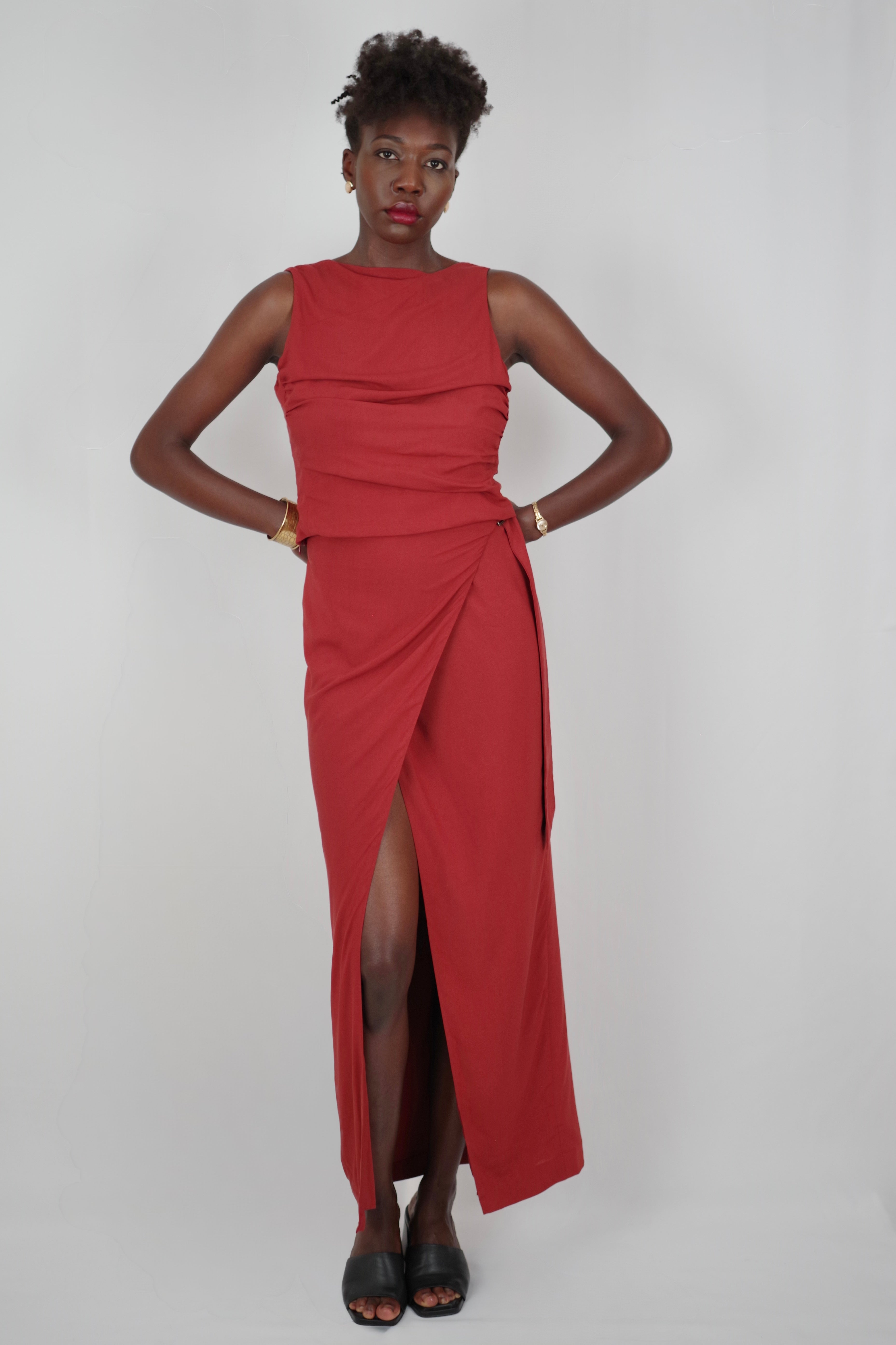 Marine Sleeveless Terracotta Top – Sculpted Curved Neckline