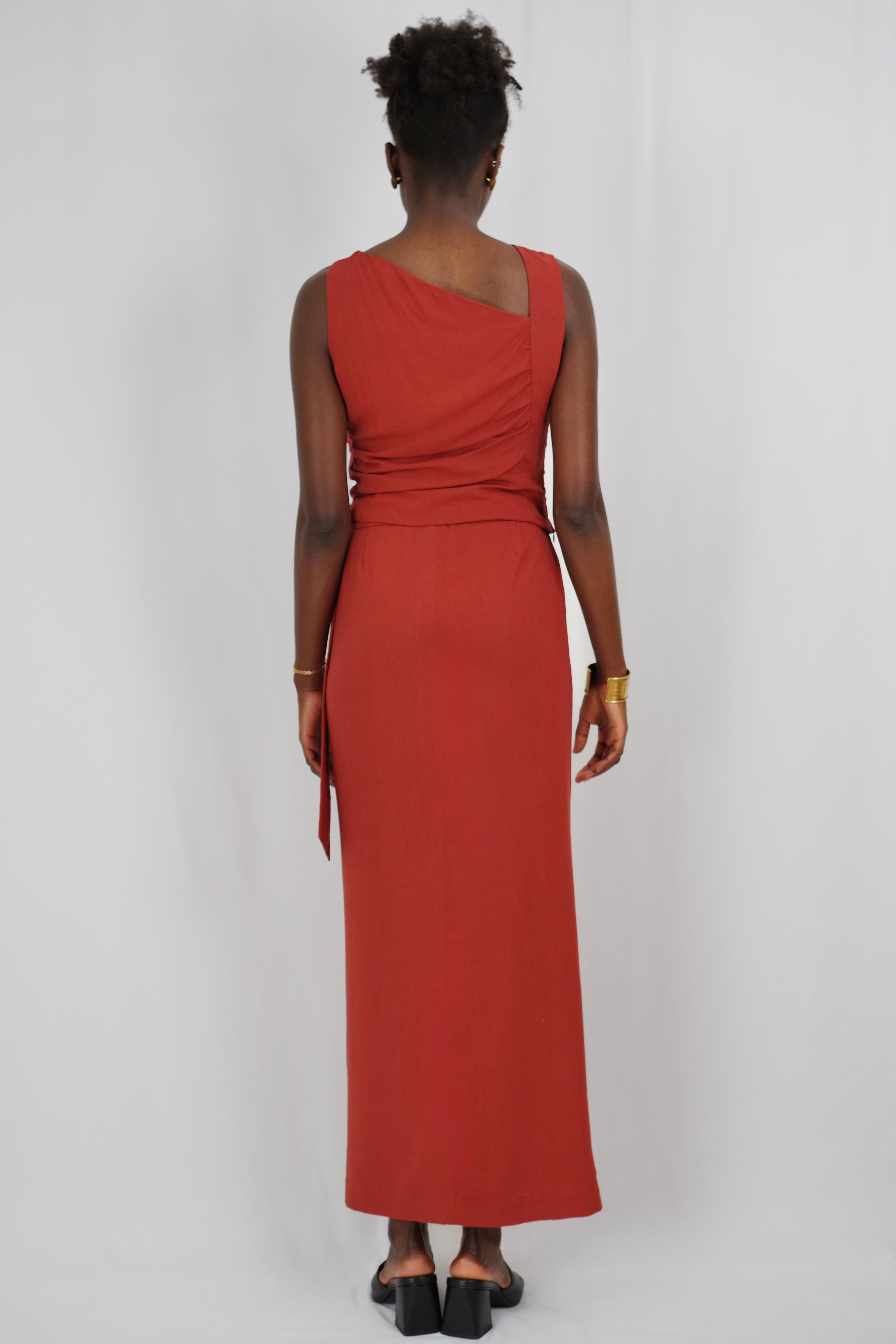 Marine Sleeveless Terracotta Top – Sculpted Curved Neckline