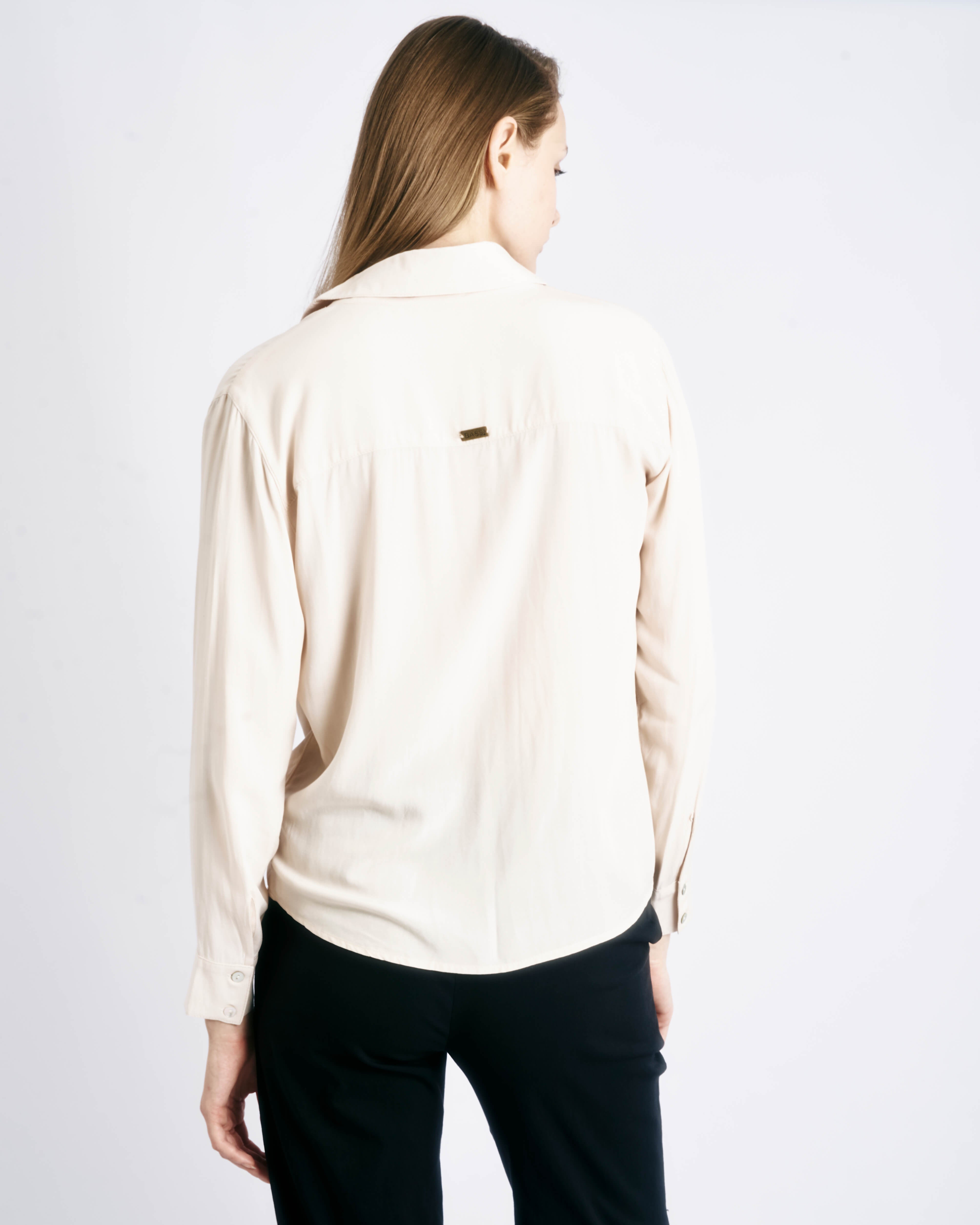 Chemise Crème en Viscose avec Boutons en Nacre Daniela.