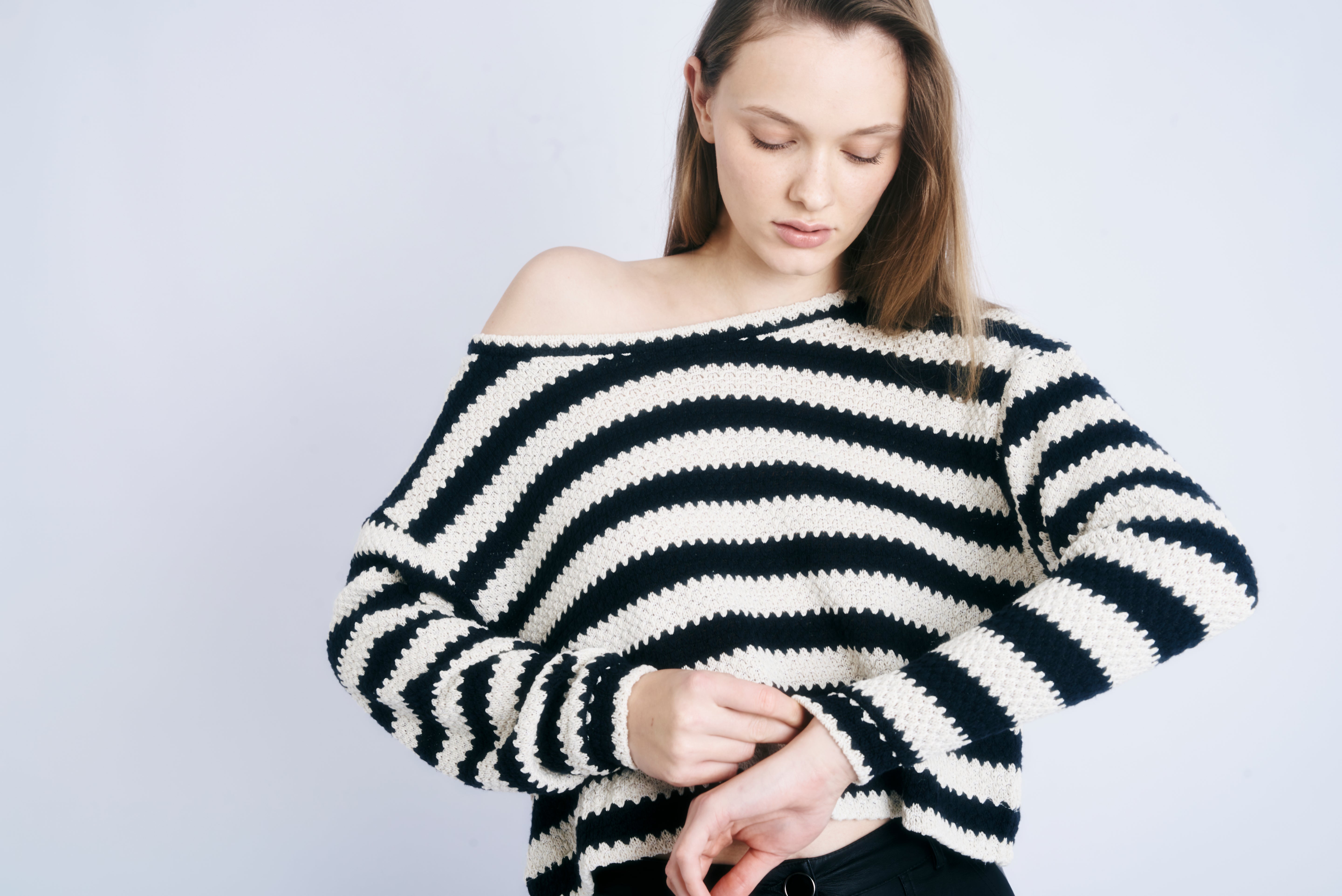 Blouse Laura en Maille Rayée Noire et Blanc