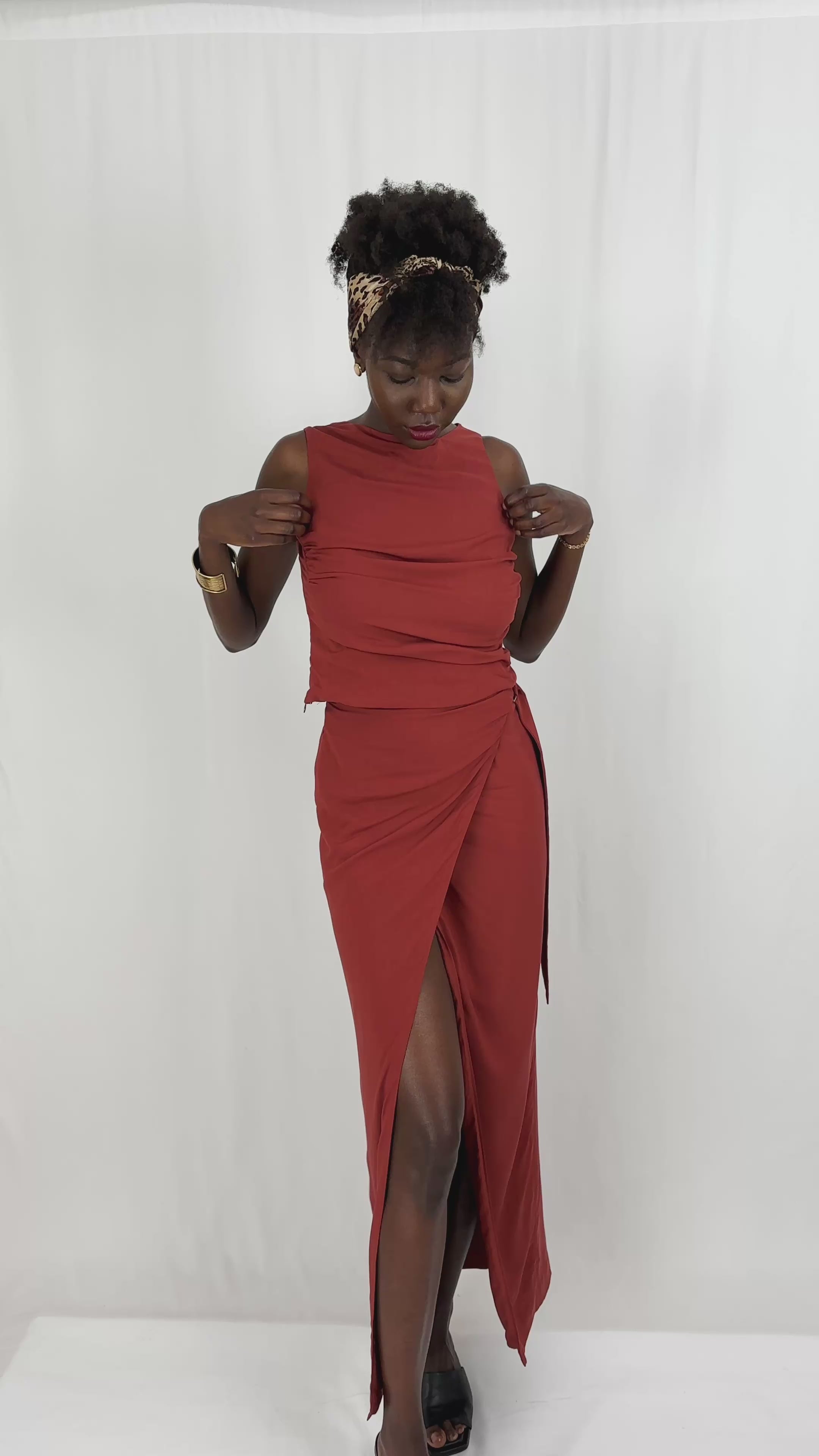 Marine Sleeveless Terracotta Top – Sculpted Curved Neckline